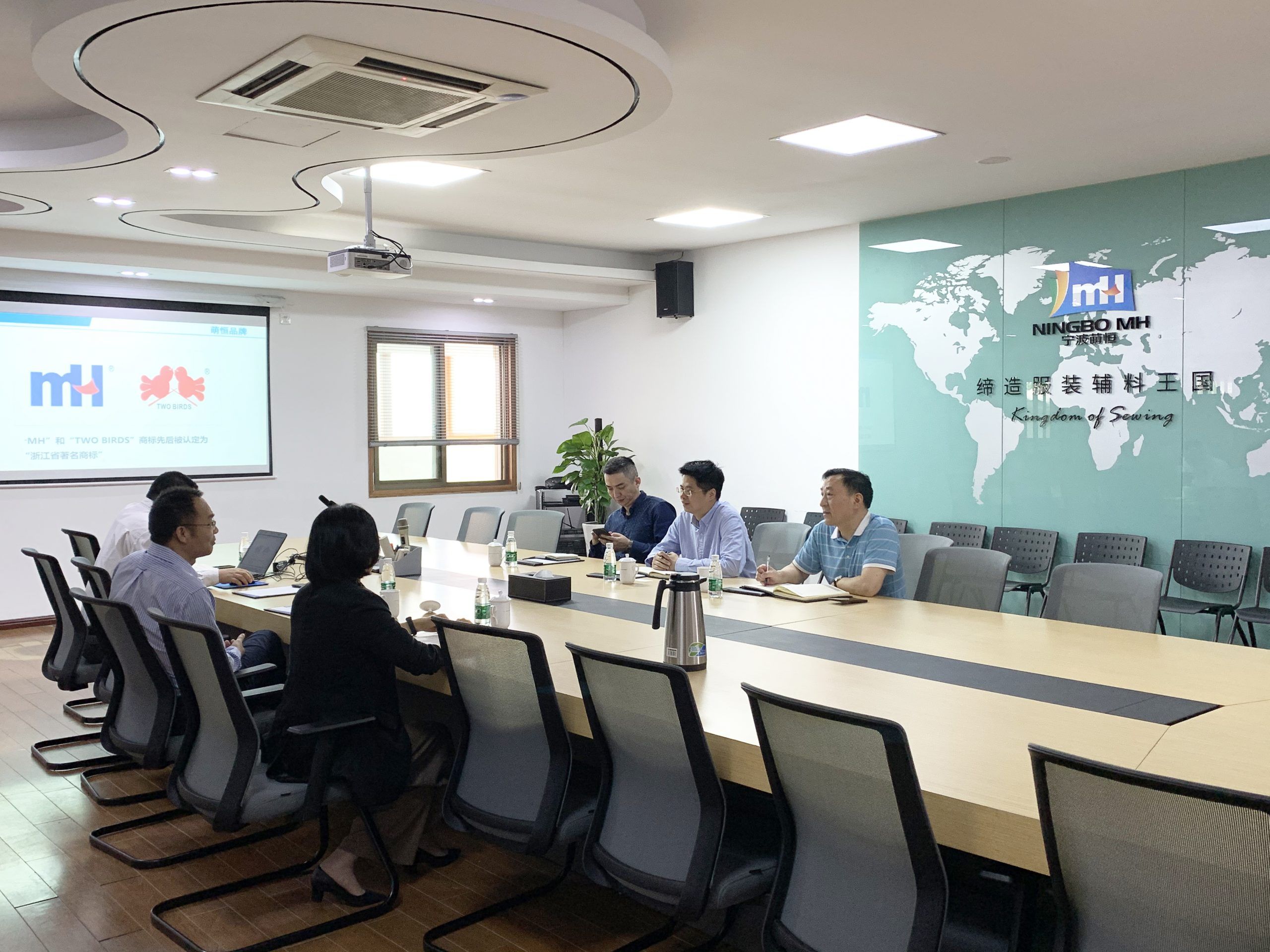 北侖海關蒞臨國貿(mào)走訪調研