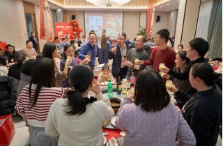 金蛇昂首 鴻運(yùn)當(dāng)頭 | 海外2025年新春團(tuán)圓晚宴溫暖落幕