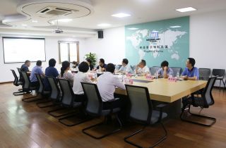 鄞州區商務局領導蒞臨國貿走訪調研